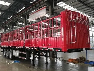 3 tengelyes kerítés félpótkocsi